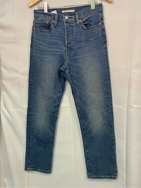 Levi Wedgie Straight Jeans Women’s size 29